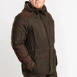Chaqueta de concha suave cortavientos hecha a medida, chaqueta de bombardero para hombre, chaquetas cálidas con capucha para invierno con múltiples bolsillos - Product Image 2