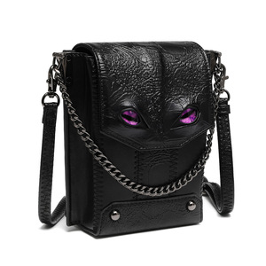 Petit sac à main gothique pour femme Style punk européen et américain Sac à bandoulière diagonal à une épaule pour fournitures de vacances d'Halloween - Product Image 5