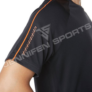 Gym Sportswear T-shirt en tissu 100% coton de haute qualité avec rayure latérale orange, col rond, logo personnalisé, étiquette de col intérieur - Product Image 3