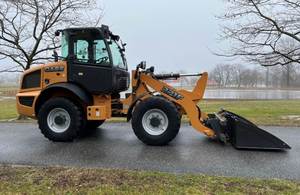 2015 pour chargeuse sur pneus Diesel 321F avec godet et fourches pompe de boîte de vitesses de moteur à roulement à haute efficacité - Product Image 3