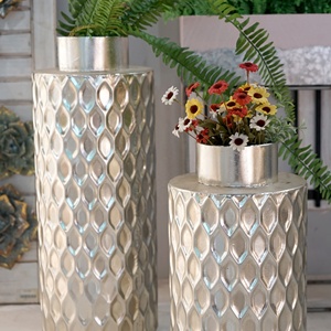 Vase en aluminium d'art d'impression géométrique de nouveau design Logo personnalisable de qualité étonnante beau vase de fleur - Product Image 3