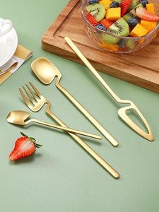 ชุดช้อนส้อมชุบทองแบบใหม่สุดหรูเครื่องใช้บนโต๊ะอาหารทำจากโลหะสำหรับโรงแรมและภัตตาคารช้อนส้อมและช้อน - Product Image 4