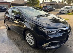 Toyota Corolla XSE Hatchback 2017, Diesel, Transmission Automatique, Sièges en Cuir - État Impeccable, Livraison Gratuite - Product Image 5