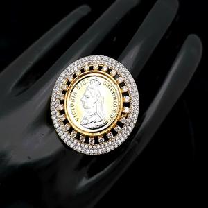 แหวนแบบปรับได้สีทองและสีขาวสุดอินเทรนด์สุดหรูสำหรับคอลเลกชันเครื่องแต่งกายงานแต่งงาน - Product Image 1