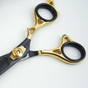 Ciseaux de coupe de cheveux professionnels de 6 pouces avec poignée en forme d'épée dorée 440C Fonction de coupe de cheveux amincissante Boîte de couleur plasma noir - Product Image 5