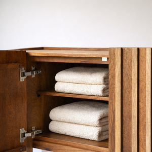 Aparador VERTICO de madera maciza de mango con diseño acanalado |   Mueble de Baño y Armario de Almacenamiento para Sala de Estar |   Muebles Modernos para el Hogar de la India (Rajasthan) - Product Image 5