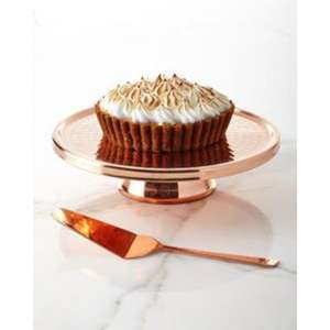 Superbe support à gâteau en métal doré avec embellissements artisanaux et appel élégant pour les configurations de desserts de fête de luxe - Product Image 2