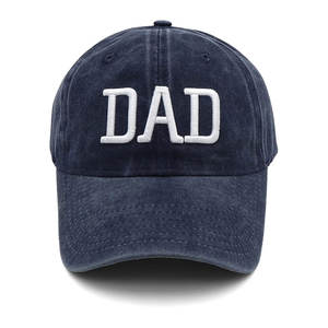 หมวกวันพ่อที่ดีที่สุดสำหรับคุณพ่อ พร้อมดีไซน์ปักลายด้านหน้าตามสั่ง และทรงปีกโค้งแบบคลาสสิก - Product Image 1