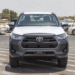 Toyota Hilux DC 2.4D MT 4X4 Usada con TODAS LAS OPCIONES, Ventanas Eléctricas, Año 2022, Color Gris, Bien Mantenida, Lista para Enviar a Todo el Mundo - Product Image 1