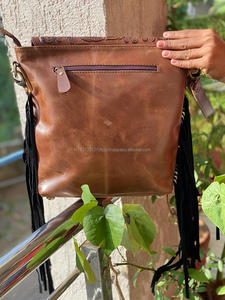 Nouvel arrivage de sac à main en cuir à franges en fourrure pailletée de léopard à glands best-seller sac en cuir usiné à bandoulière - Product Image 4