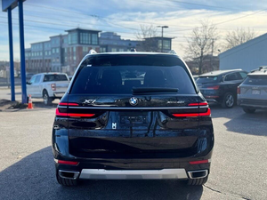 Noir, Occasion, 2024, X7 xDrive40i AWD avec Pack Exécutif, Pack Premium, Toit ouvrant, Démarrage à distance, Sièges en cuir - Product Image 3