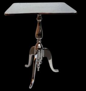 Table en aluminium décorative au design tendance, meubles de maison, décoration, tables en métal et table d'appoint moderne à vendre - Product Image 6