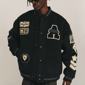 Chaqueta de béisbol de satén personalizada de fábrica OEM, ropa de calle para hombre, chaqueta Bomber universitaria, chaqueta informal de moda bordada de proveedor - Product Image 4