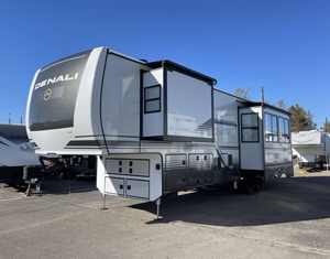 Autocaravanas y Remolques de Viaje Dutchmen Denali 366RKS 2025 2024 2026 - Product Image 1