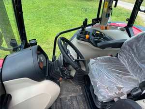 Tracteur haute performance Massey Ferguson MF4710 M - Product Image 5