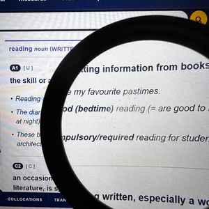 Lupa de mano de latón náutico con bolsa de cuero desgastado decoración marítima - Product Image 4