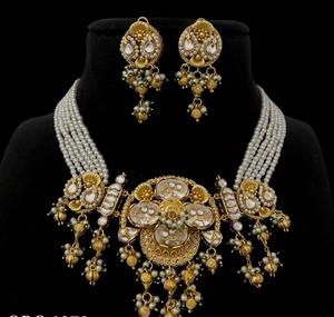 Precioso Juego de Collar y Aretes de Perlas y Moissanita Chapados en Oro, Joyería de Diseño para Mujer, Compromiso, Boda - Product Image 3