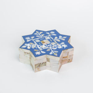 Coffret cadeau de luxe avec incrustation d'os en forme d'étoile bleue Plateau fait main avec motif floral - Product Image 4