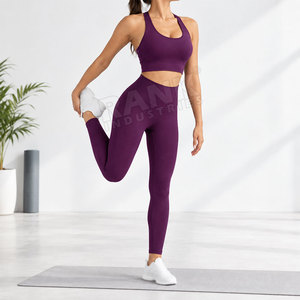 Ensemble de yoga pour femmes, vêtements de sport confortables, leggings de yoga taille haute et soutien-gorge de sport rembourré pour la gym, le fitness et la course à pied - Product Image 4