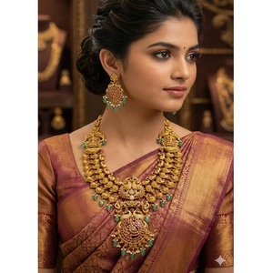 Ensemble collier et boucles d'oreilles longs plaqués or de qualité supérieure, design unique, pour femmes, pour fiançailles, mariage, soirée - Product Image 2
