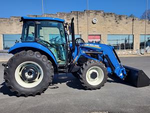 Tractor agrícola bastante usado Neew hollandd TT75/bajo consumo de combustible Neew Hollandd 140HP a la venta - Product Image 4