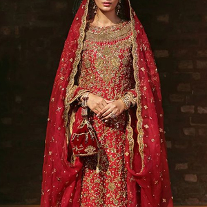 Broderie lourde sur Kurta avec robe de mariée Churidar ornée de perles de verre en cristal, pierre, travail Dabka - Product Image 1