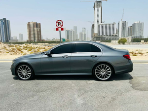 Mercedes-Benz Clase E E300 AMG 2023, Diésel, Tracción en las Cuatro Ruedas, Volante a la Izquierda, Cuero, R18, Transmisión Automática, Luces LED Xenón - Product Image 6