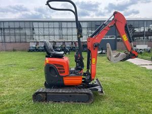 Miniexcavadora Kubota U10-3 de 1 Tonelada, Microexcavadora de Orugas Compacta para Jardinería y Paisajismo - Product Image 6