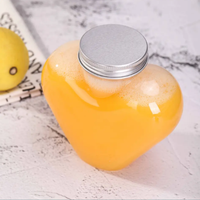 Pot en plastique PET en forme de coeur de haute qualité avec couvercle pour jus, café, lait, thé, autres boissons directement du fabricant du Vietnam