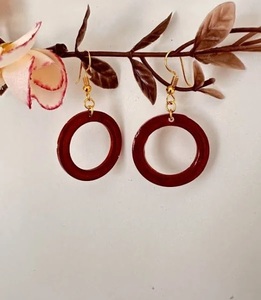 Nouvellement conception boucles d'oreilles en résine époxy fabrication de bijoux de mode pour femmes et filles boucles d'oreilles deux tons couleur pour la fête dernière conception - Product Image 4