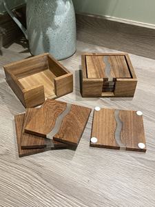 Sous-verres carrés en bois d'acacia et en résine époxy au design unique de qualité supérieure pour la maison, hôtel et restaurant - Product Image 5