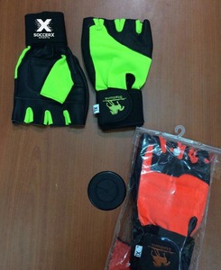 ถุงมือหนังสำหรับยกน้ำหนักแบบปรับแต่งได้พร้อมแผ่นรองกันลื่นระบายอากาศใช้ได้ทั้งชายและหญิง - Product Image 5