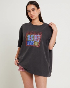 Camiseta de Verano para Mujer, Cuello Redondo, Manga Corta, Corte Holgado, Estampado Gráfico en el Pecho, Estilo Urbano - Product Image 6