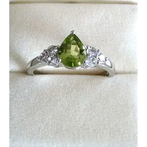 Shah Gems Women's Natural Peridot & White Topaz <b>Solitaire</b> <b>Ring</b> 925 Sterling <b>Silver</b> Moissanite <b>Ring</b> - Product Image 1
