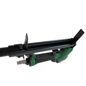 APLUS 1014FLN, Pistola de Grapas Neumática para Tapicería de 10 Tipos, Punta Larga de 50 mm, Longitud de 14 mm, Corona de 11.2 mm - Product Image 5