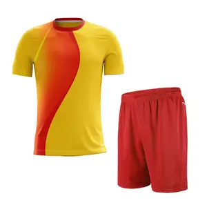 Groothandel Heren Voetbal Uniform Voetbal Jersey Full Dye Sublimatie Voetbalkits Full Set Voetbal Kit Voetbal Jersey Bulk Leverancier