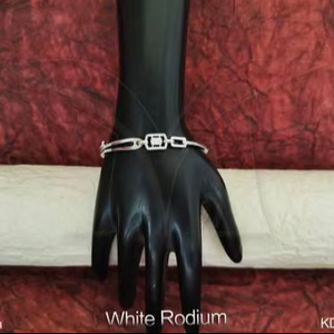 Diseño elegante CZ AD Kada Hermosa joyería de fiesta para mujer Perfecta para bodas, festivales y ocasiones especiales - Product Image 1