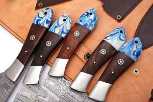 Vente en gros Ensemble de couteaux de chef en acier Damas faits à la main sur mesure avec un beau manche en bois Ensemble de 5 couteaux de cuisine - Product Image 3