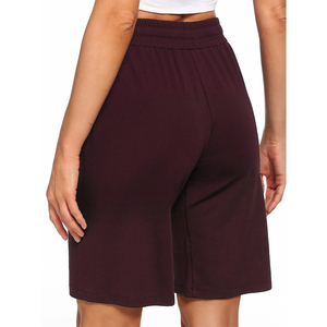 Shorts pour femmes au-dessus du genou, couleur marron foncé, en polaire respirante, entrejambe de 7 pouces, taille élastique avec cordon de serrage - Product Image 2