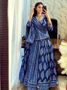 High on Demand Navaratri Style Lehenga Choli para mujeres y niñas, la mejor colección de Indian Boutique, ropa exclusiva para festivales de bodas - Product Image 5