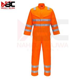 Overoles de ropa de trabajo con rayas reflectantes Trajes de seguridad hechos de poliéster y algodón. - Product Image 3