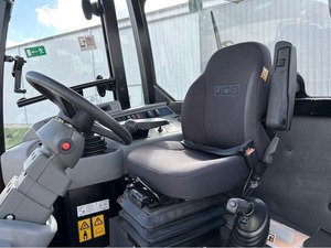 Cargador Frontal sobre Orugas JCB 409 AGRI 2023, Motor Kubota, Bomba de Cilindro Hidráulico Eaton, Caja de Cambios, Carga Nominal de 9 Toneladas, 1 Año de Garantía en el Motor - Product Image 2