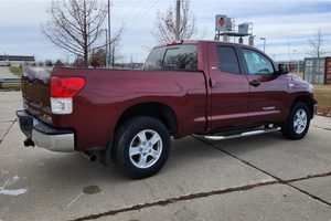 Vehículo Usado a Precio Accesible - Volante a la Izquierda |   Volante a la derecha |   TOYOTA TUNDRA SR5 DOBLE CABINA 4X4 2010 - Product Image 3