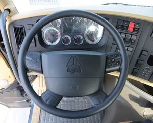 LISTO PARA ENVIAR: Camión Tractor Pesado Diésel Euro 2 6x4 con Volante a la Izquierda, 10 Neumáticos y Cámara Trasera de 360° en Venta - Product Image 3