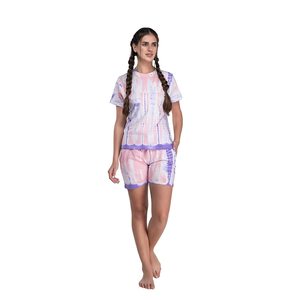 Conjunto de Camiseta y Pantalones Cortos Tie Dye 100% Algodón, Súper Suave y Cómodo - Colección de Ropa de Dormir para Mujer, Enamórate de 'To Die For' Knitted - Product Image 1