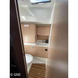 Bavaria C45 Yacht - Style et performance élégants sur l'eau - Product Image 4