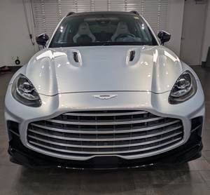 Aston Martin DBX 707 AWD SUV 2024 con motor V8 biturbo de 4.0L - Product Image 1