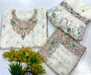 Hermoso conjunto de Kurti de georgette con bordado de lentejuelas e hilos, Sharara de georgette completamente cosida y Dupatta de georgette. - Product Image 5