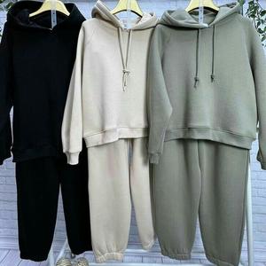 Haute qualité hommes pull veste à manches longues pull à capuche hommes femmes nouveau hiver Essentials coupe ample lettre pull costume - Product Image 3