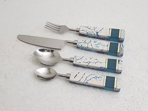 Juego de cubiertos de acero inoxidable de estilo lujoso, juego de cubiertos de resina y mango de madera de Color marrón y blanco, juego de cubiertos pulidos con espejo 18/8 - Product Image 4